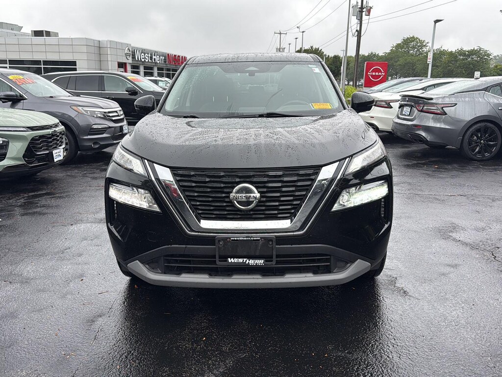 Used 2021 Nissan Rogue SV SUV