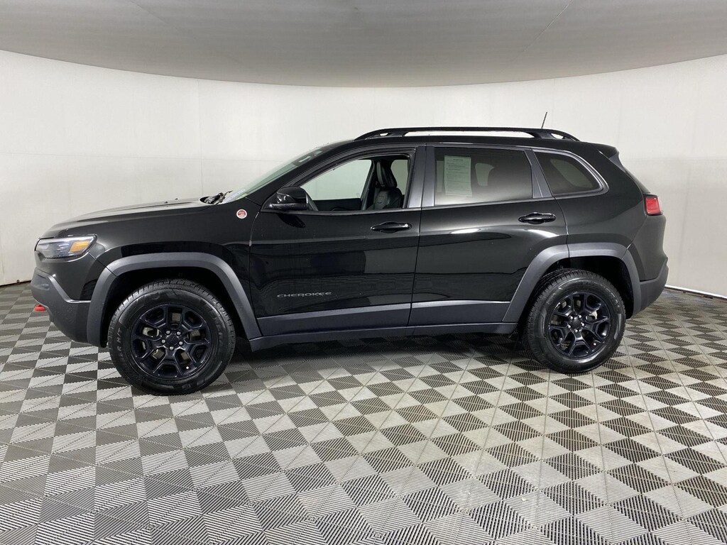 Used 2022 Jeep Cherokee Trailhawk SUV