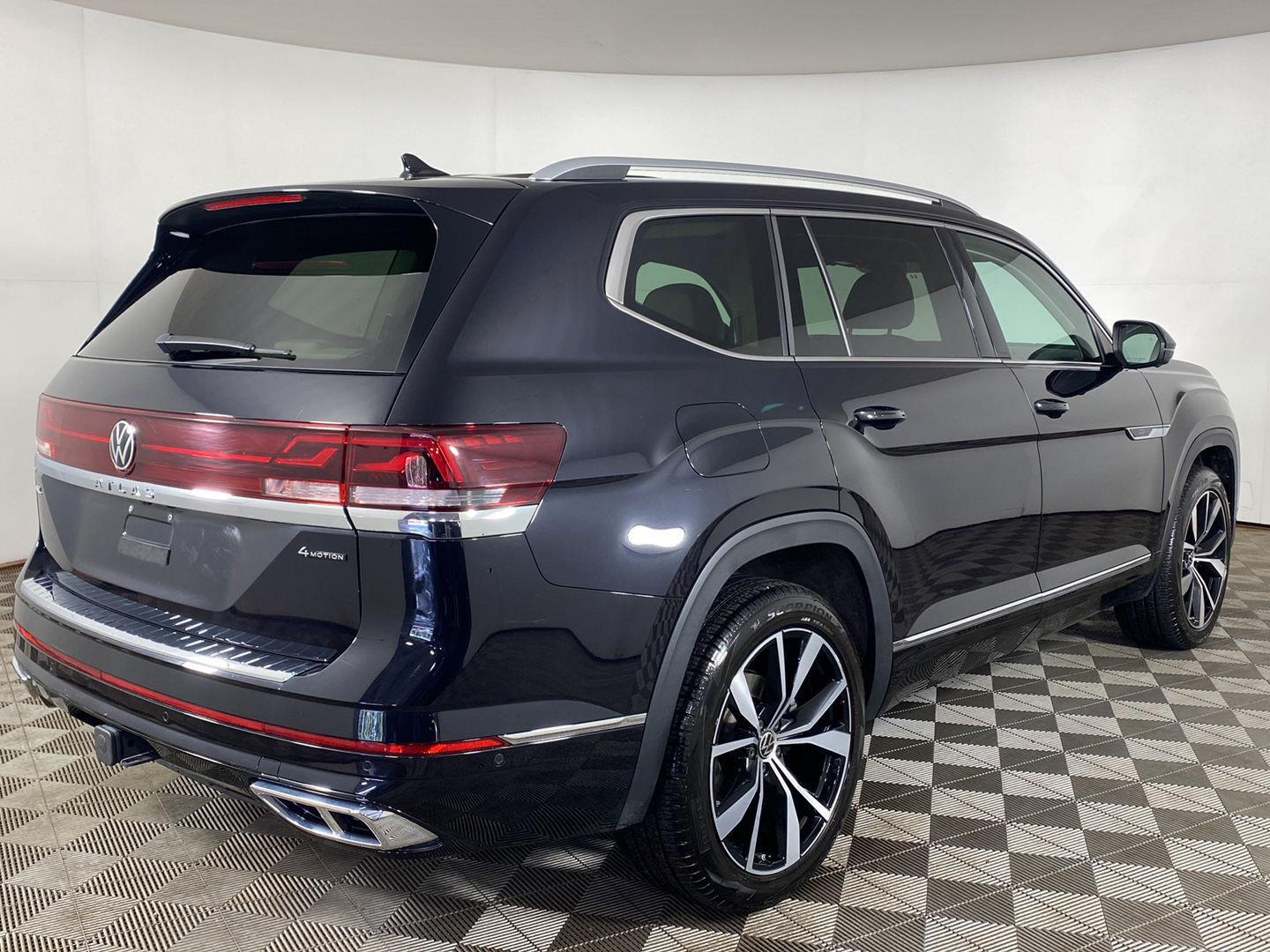 Used 2024 Volkswagen Atlas 2.0T SEL Premium R-Line SUV