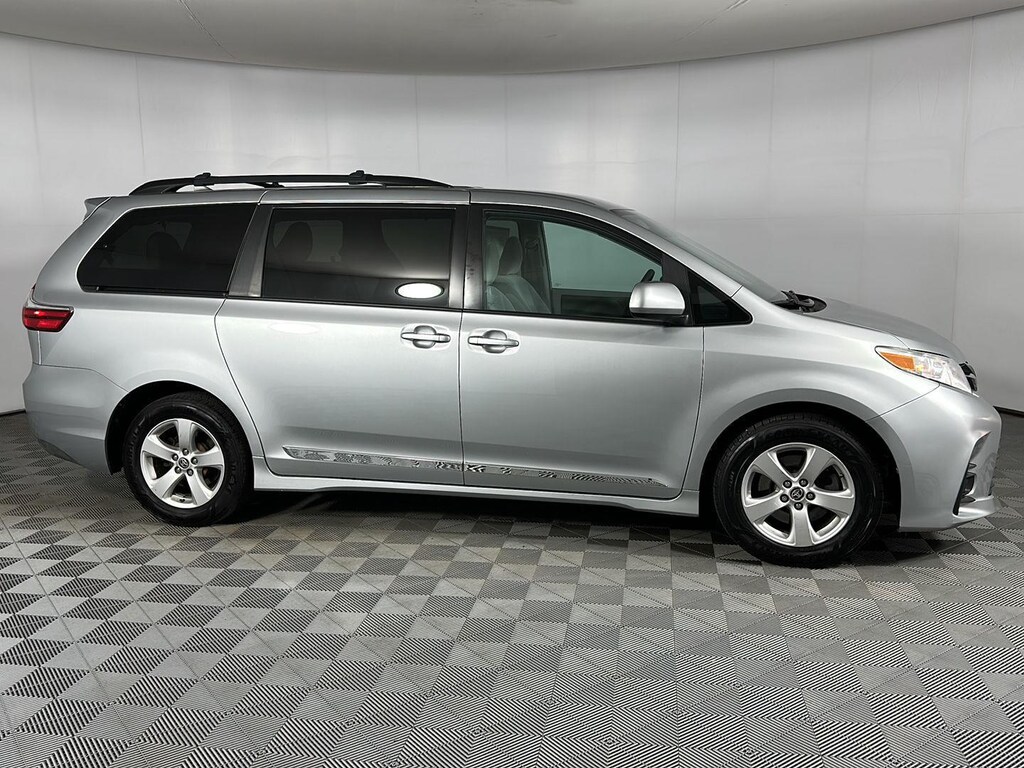 Certified 2020 Toyota Sienna LE 8-Passenger Van