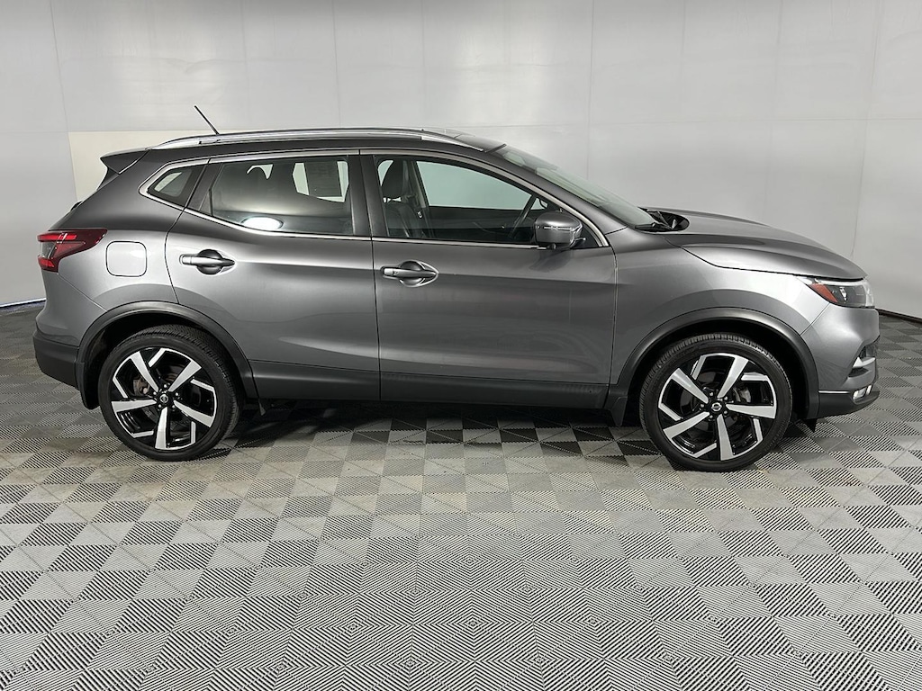 Used 2022 Nissan Rogue Sport SL SUV