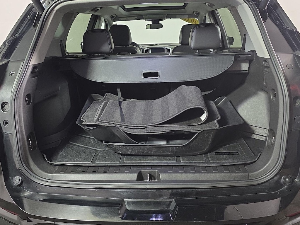 Used 2022 GMC Terrain SLT SUV