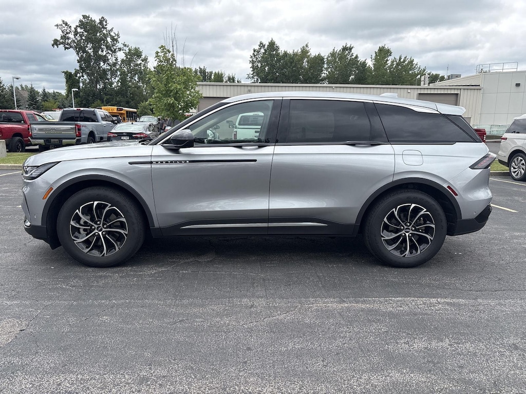 Certified 2024 Lincoln Nautilus Premiere SUV