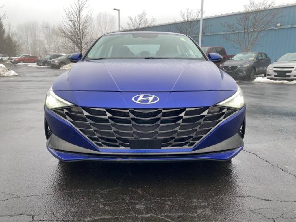 Used 2021 Hyundai Elantra Limited Sedan