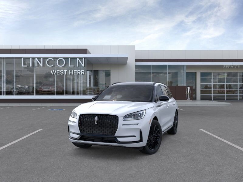 2025 Lincoln Corsair Grand Touring photo 3