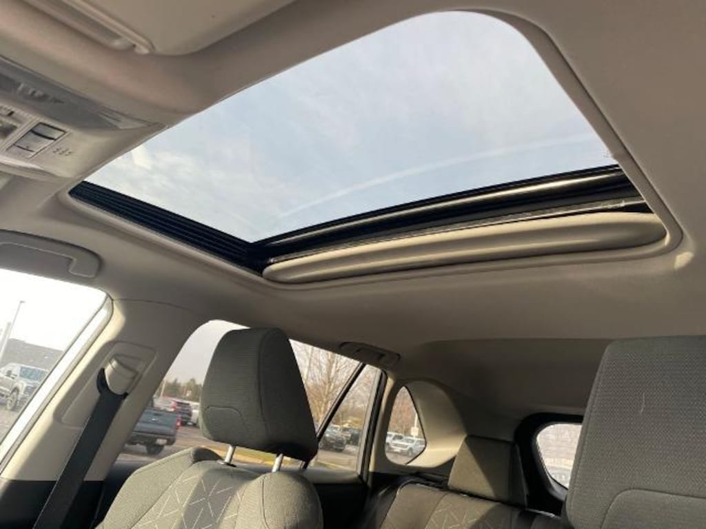 Used 2022 Toyota RAV4 XLE SUV