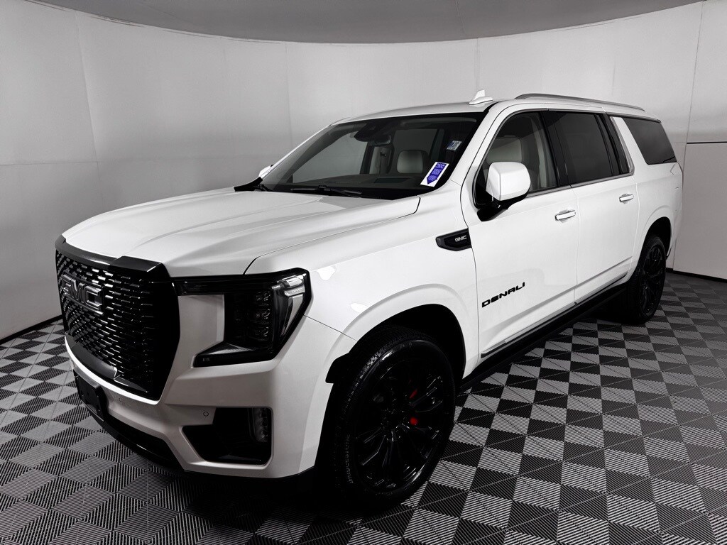 2024 Gmc Yukon XL Denali photo 3