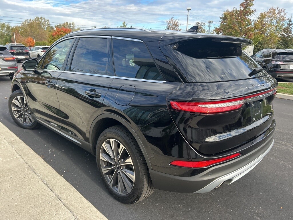 2021 Lincoln Corsair Reserve photo 3