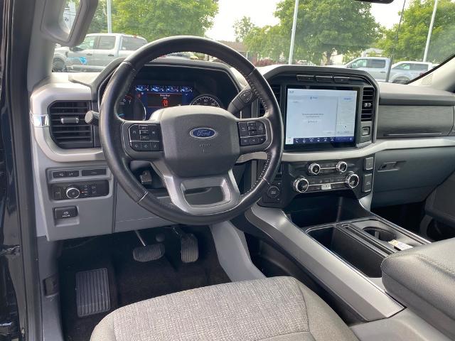 2022 Ford F-150 XLT photo 2