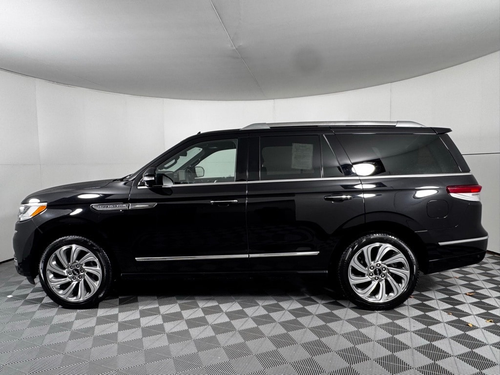 Certified 2024 Lincoln Navigator Premiere SUV