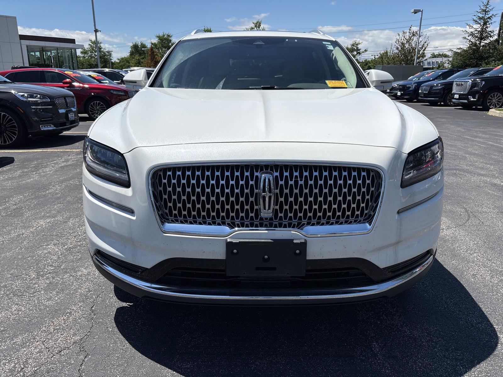 2LMPJ8K93PBL11081