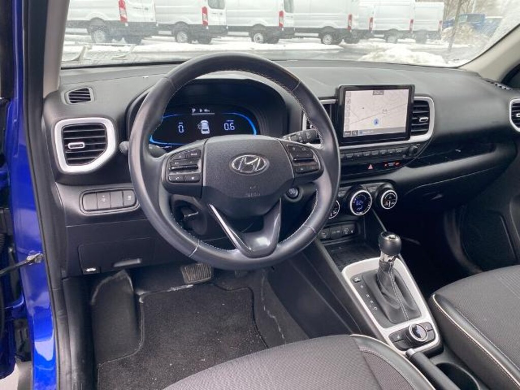 Used 2023 Hyundai Venue Limited SUV