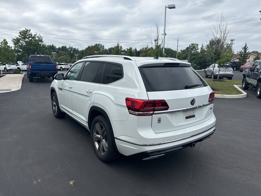 Used 2018 Volkswagen Atlas SE w/Tech with VIN 1V2PR2CA7JC597649 for sale in Getzville, NY