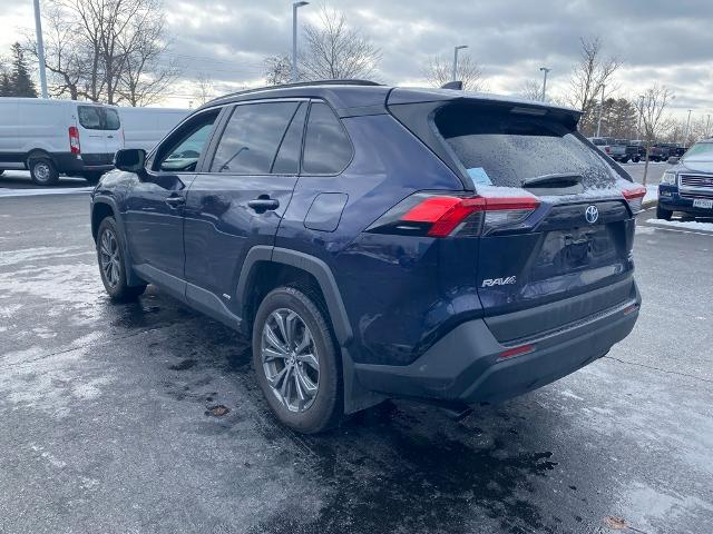 2024 Toyota RAV4 Hybrid XLE Premium photo 3