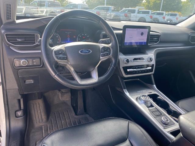 2021 Ford Explorer XLT photo 3