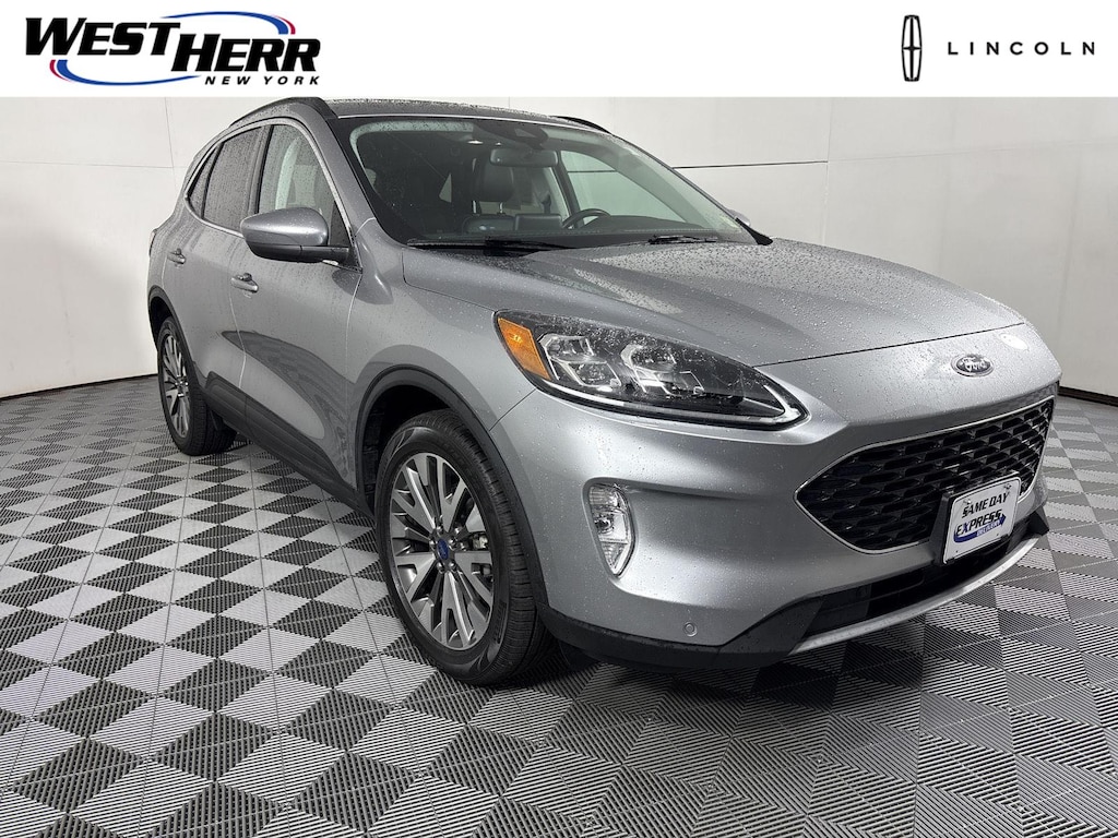 Used 2022 Ford Escape Titanium SUV