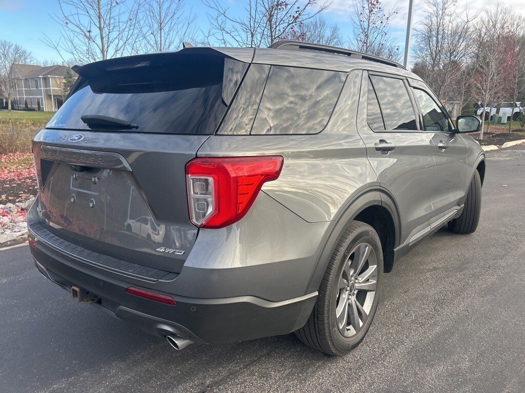 2022 Ford Explorer XLT photo 2