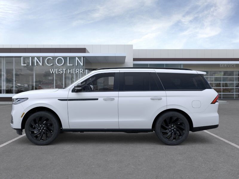 2025 Lincoln Navigator Reserve photo 3