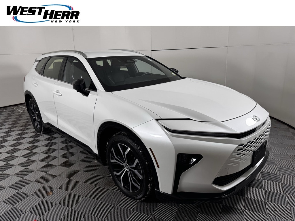 Used 2025 Toyota Crown Signia XLE SUV