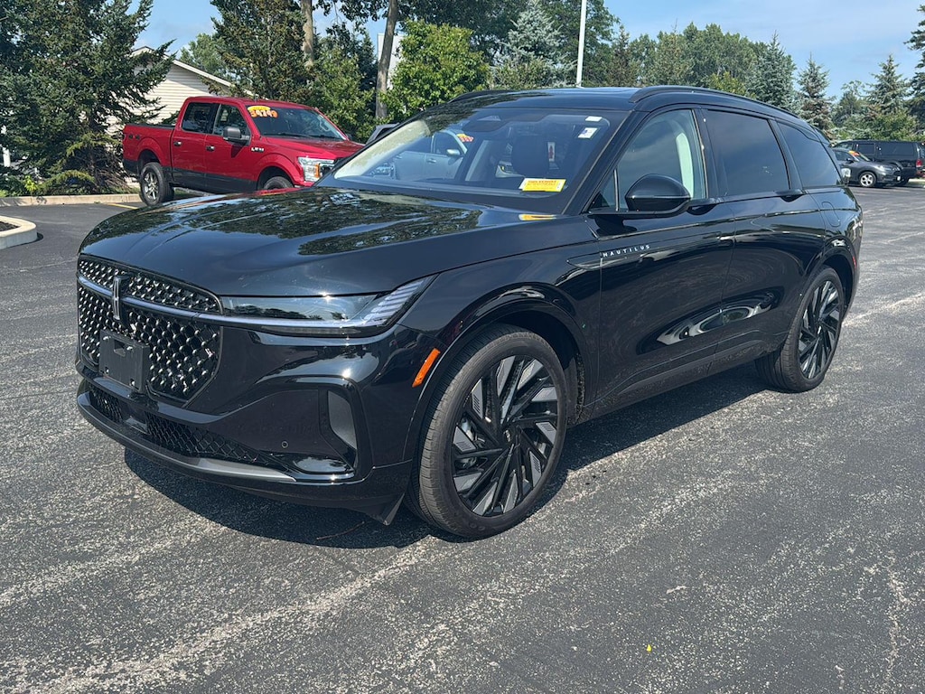 Used 2026 Lincoln Nautilus Reserve SUV