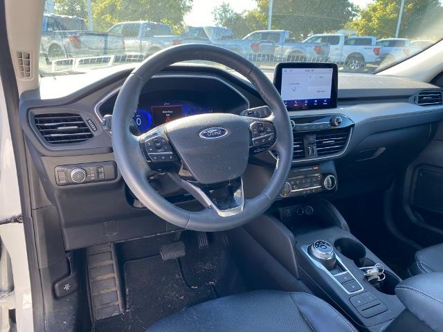 2022 Ford Escape SEL photo 3