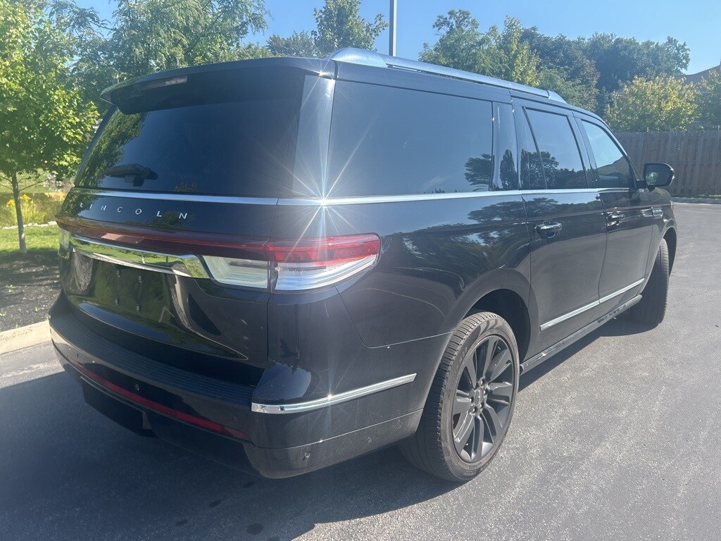 2023 Lincoln Navigator L Reserve photo 2
