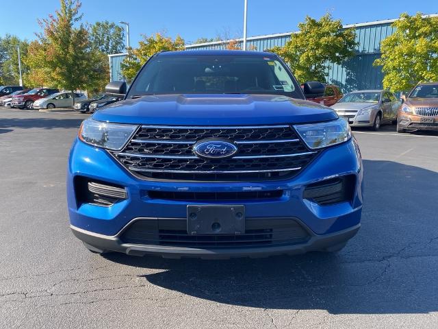 2023 Ford Explorer XLT photo 2