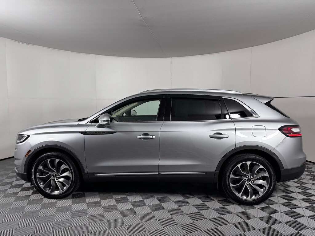 2023 Lincoln Nautilus Reserve photo 4