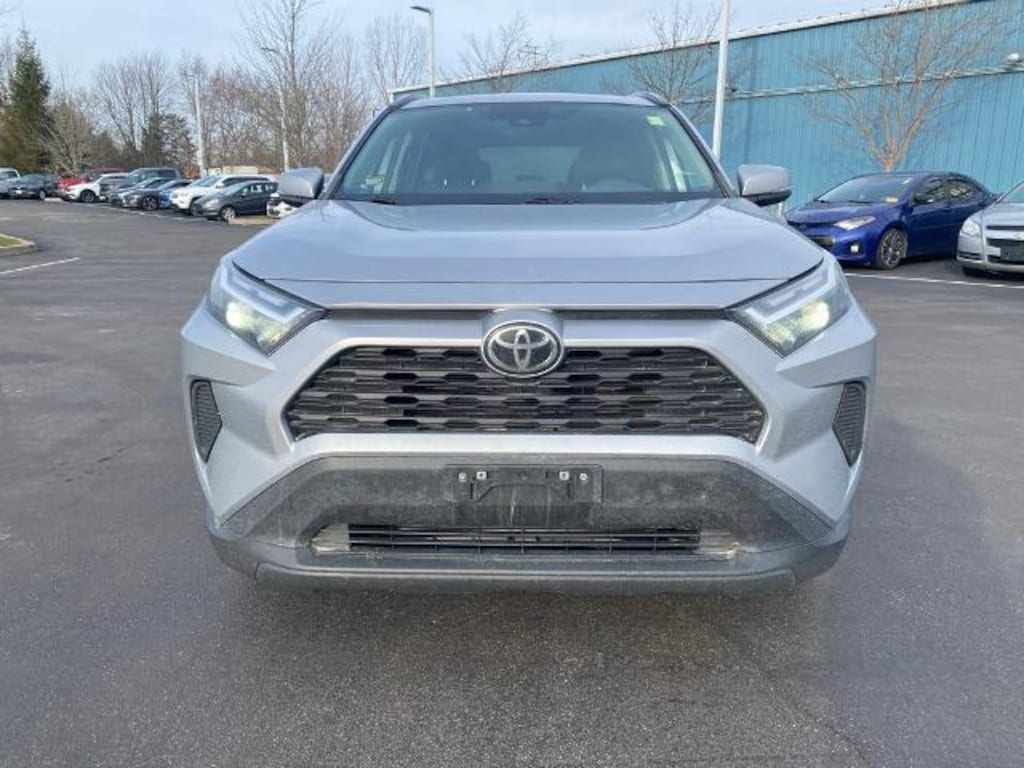 Used 2022 Toyota RAV4 XLE SUV