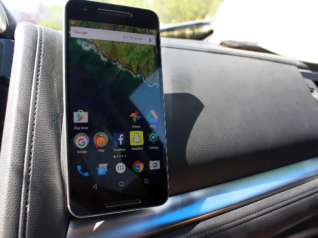 nexus phone in car (s).jpg