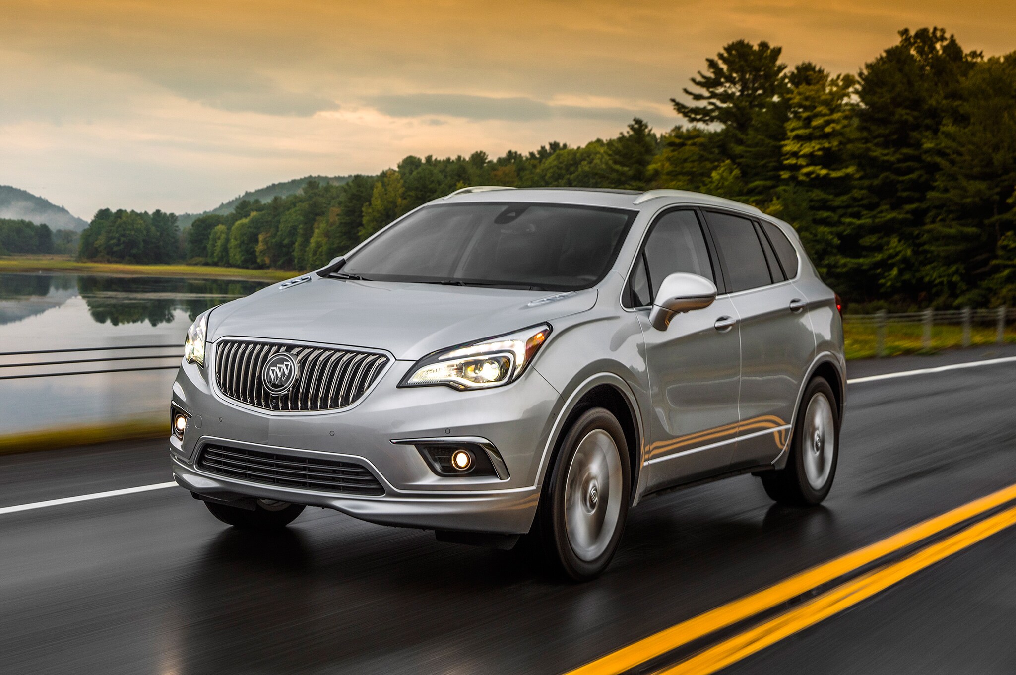 2017-Buick-Envision-front-three-quarter-in-motion.jpg