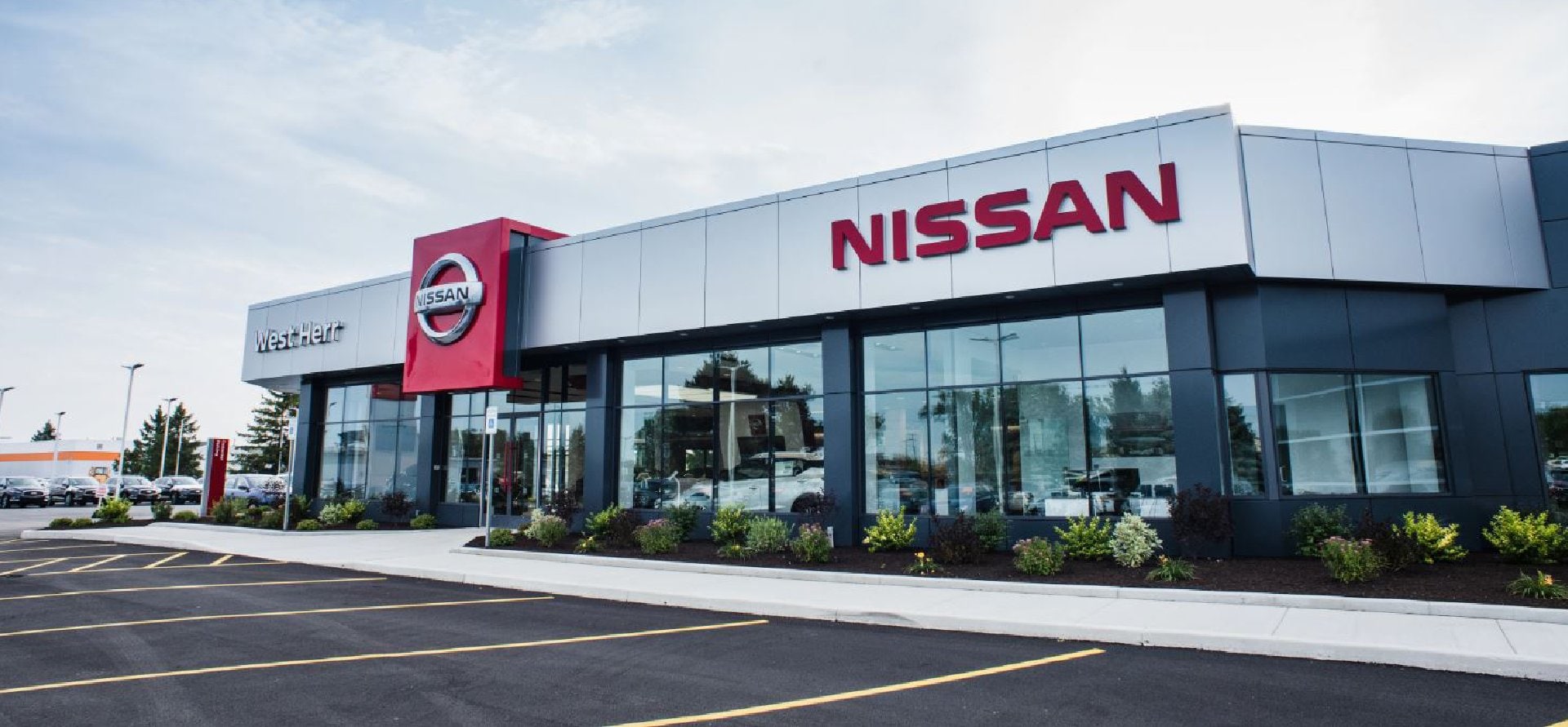 West Herr Nissan of Williamsville Nissan Dealership in Williamsville, NY