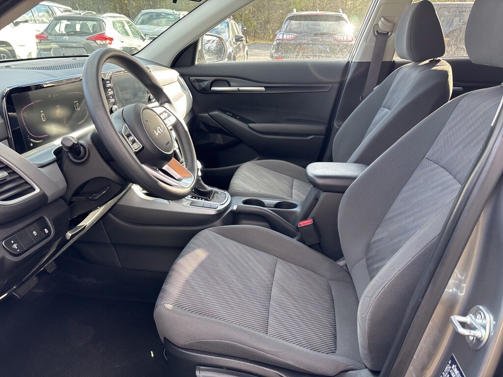 2024 Kia Seltos LX photo 4
