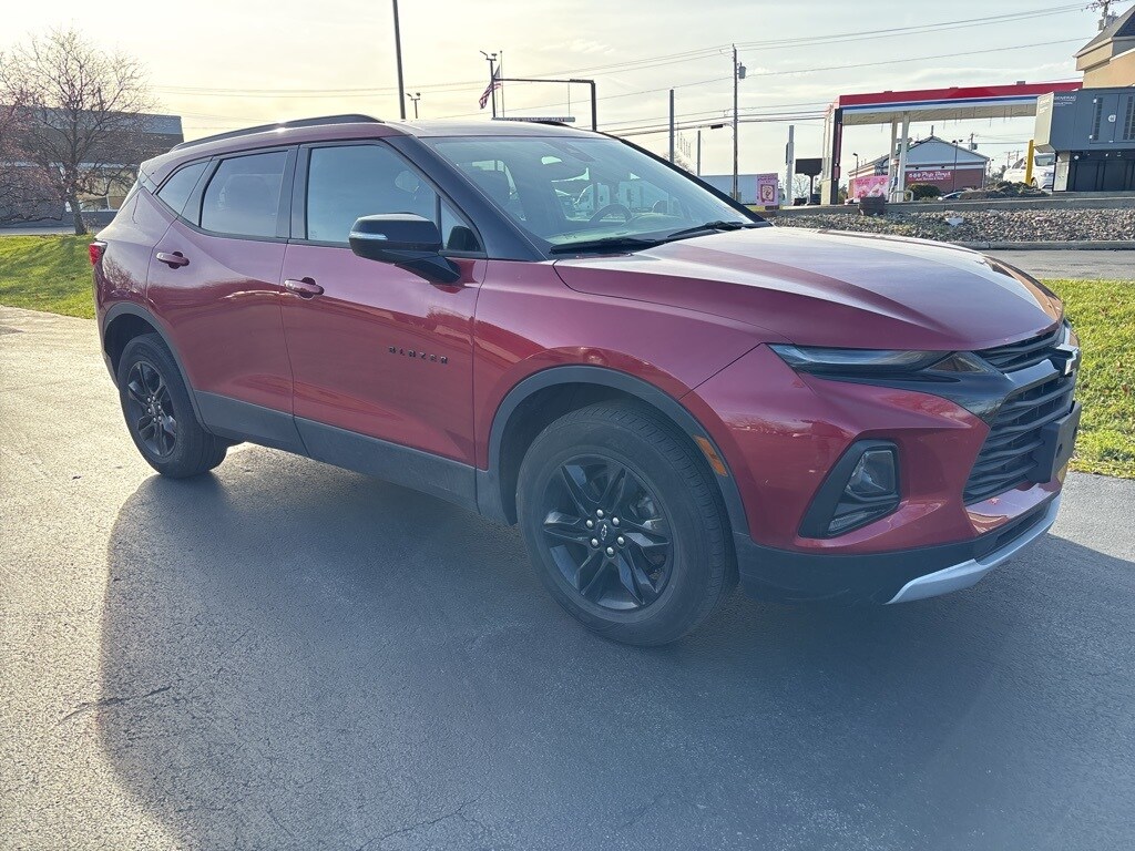 2021 Chevrolet Blazer 2LT photo 2