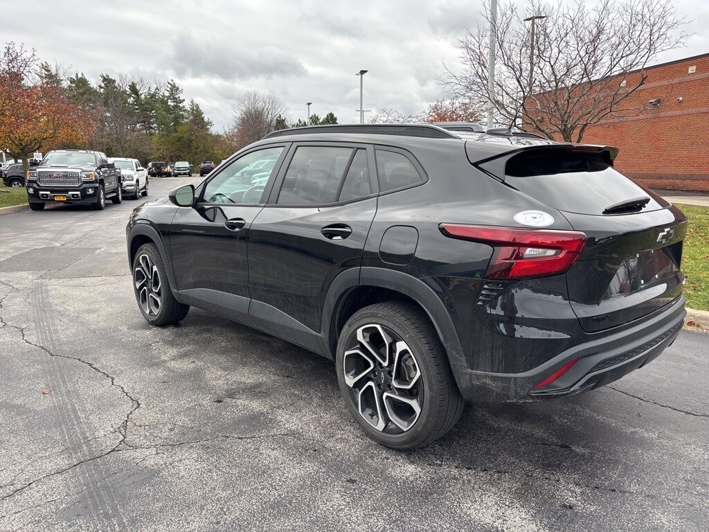 2024 Chevrolet Trax photo 3