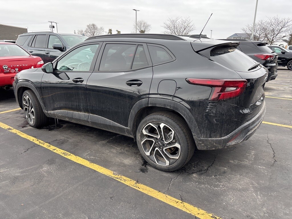 Used 2024 Chevrolet Trax 2RS SUV
