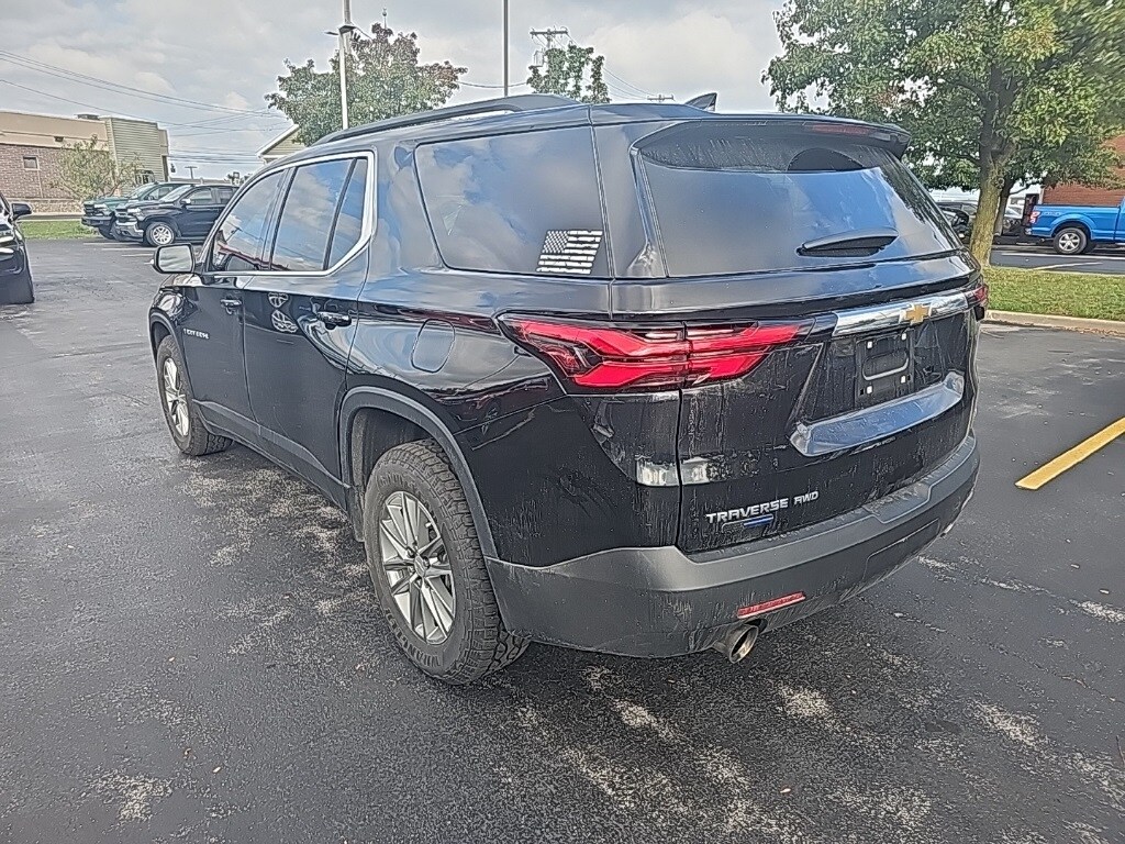 2023 Chevrolet Traverse Cloth 1LT photo 3