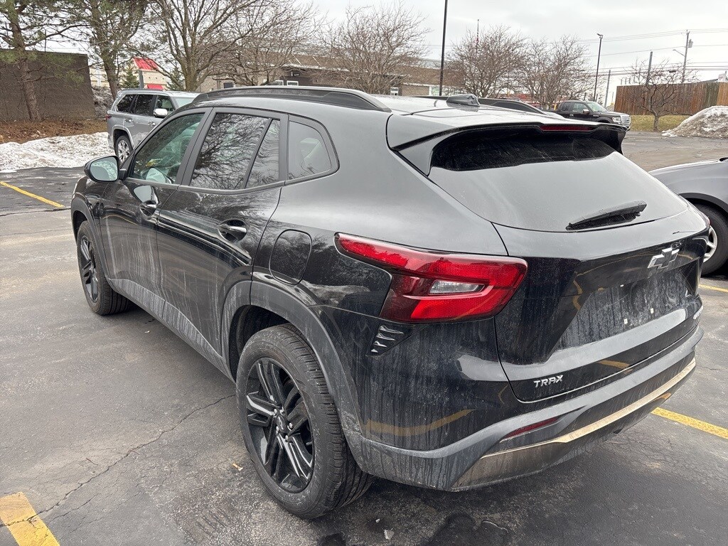 Used 2024 Chevrolet Trax Activ SUV