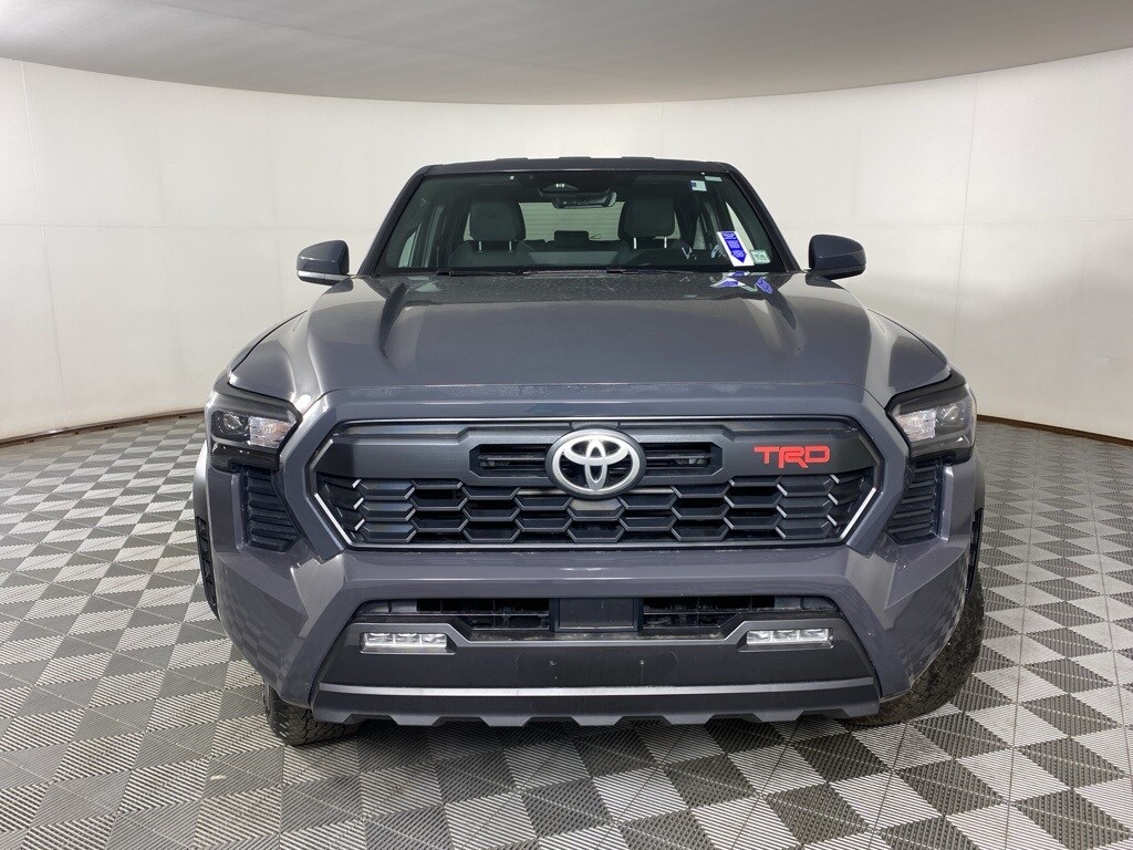 2024 Toyota Tacoma TRD Sport photo 2