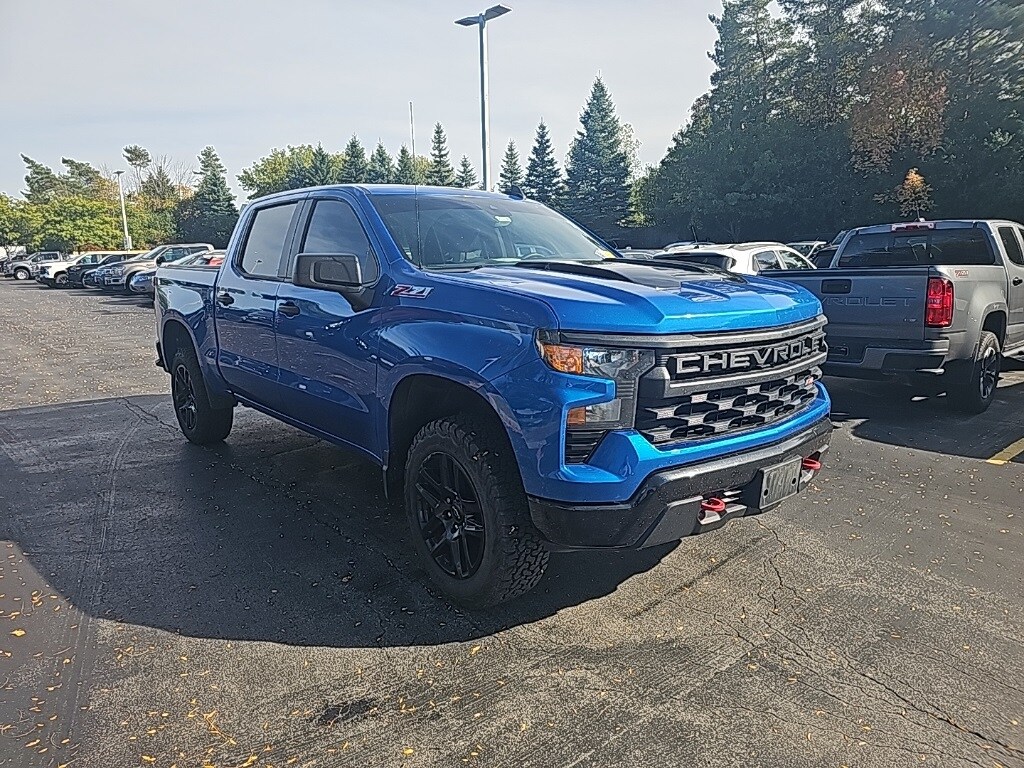 2022 Chevrolet Silverado 1500 Custom Trail Boss photo 2