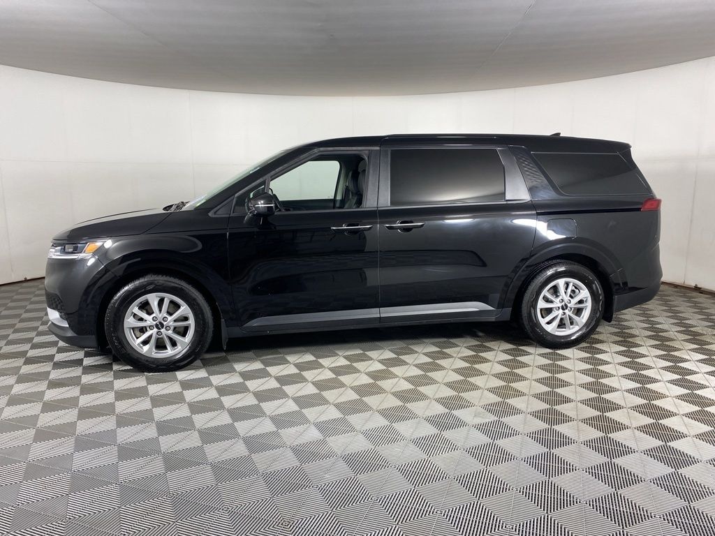 Used 2022 Kia Carnival LXS MPV