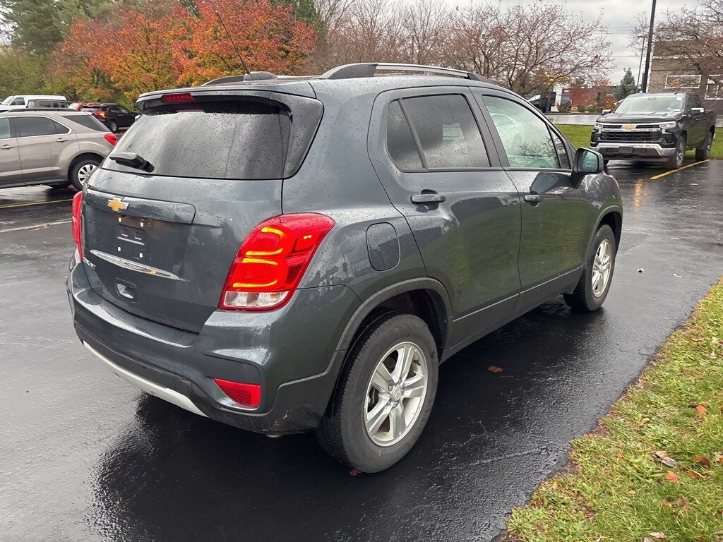 2022 Chevrolet Trax LT photo 3