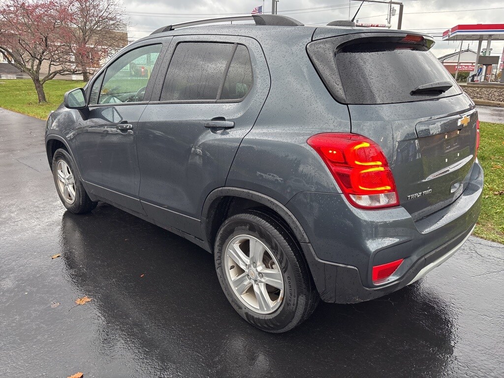 2022 Chevrolet Trax LT photo 4