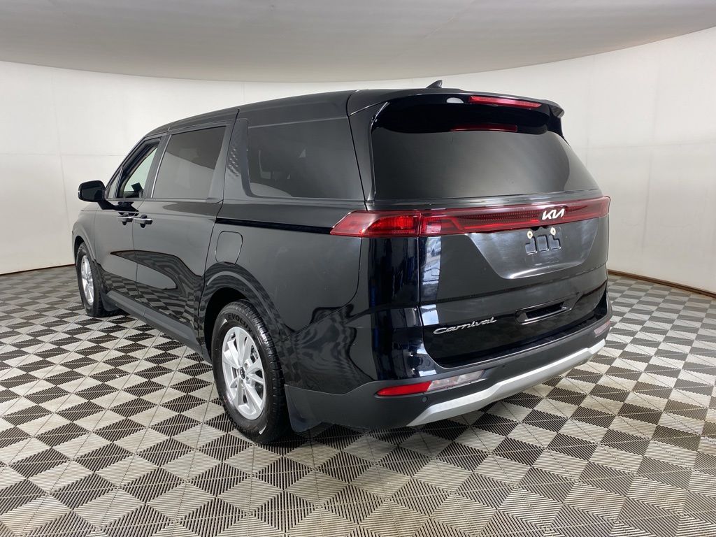2022 Kia Carnival 5