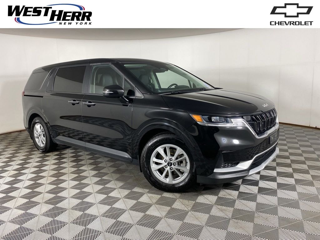 Used 2022 Kia Carnival LXS MPV