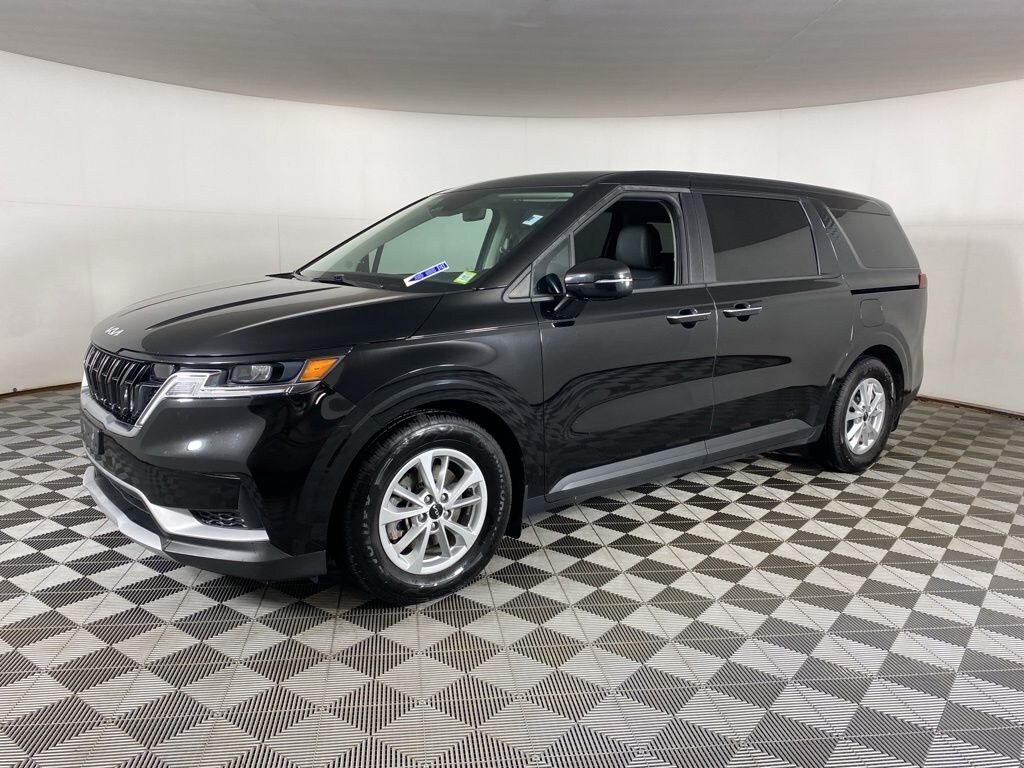 Used 2022 Kia Carnival LXS MPV