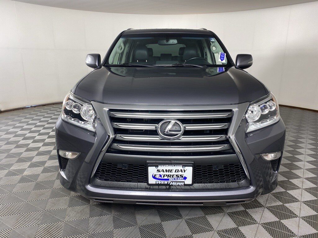 2017 Lexus GX 460 photo 2