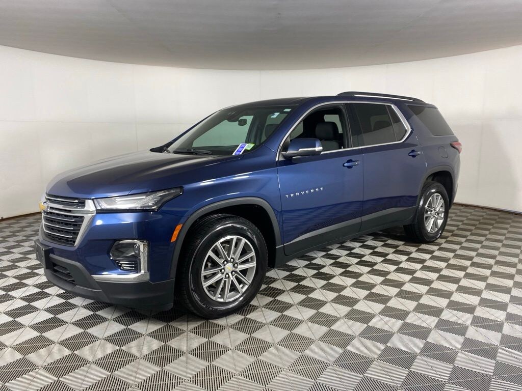 Used 2023 Chevrolet Traverse LT SUV