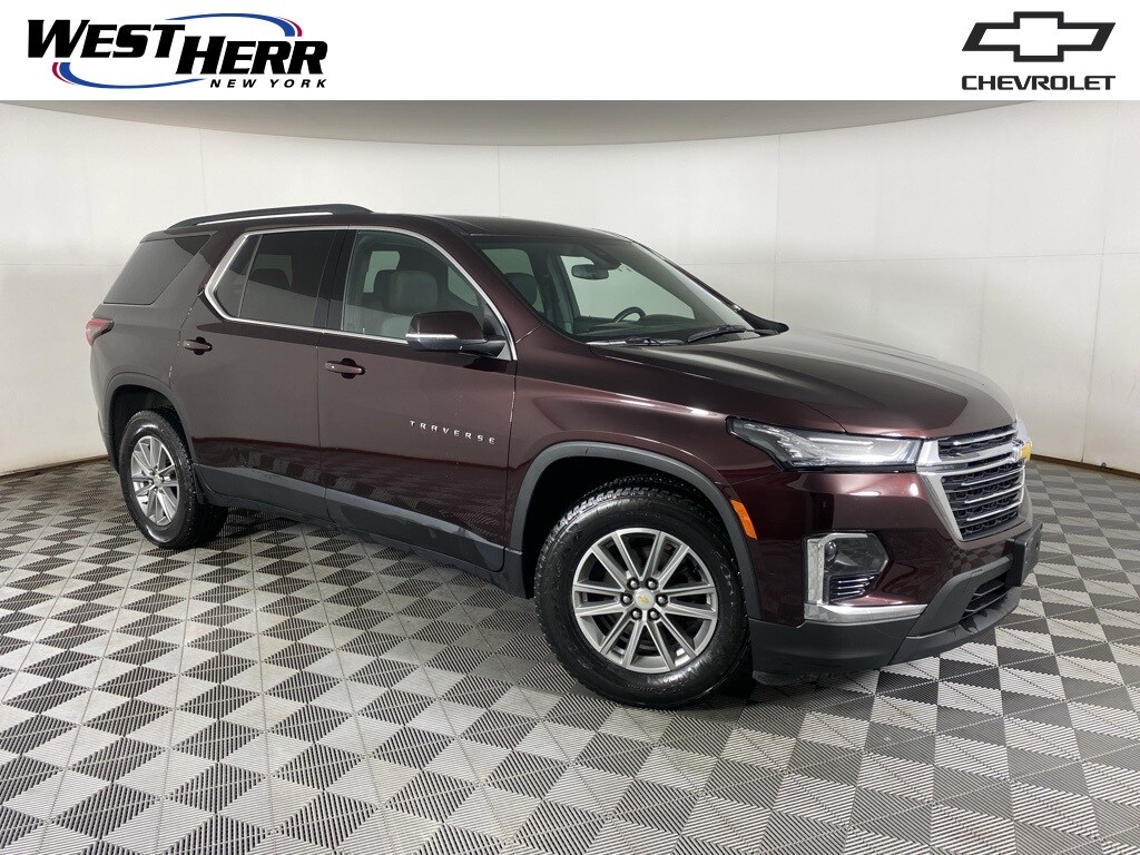 Used 2023 Chevrolet Traverse LT SUV