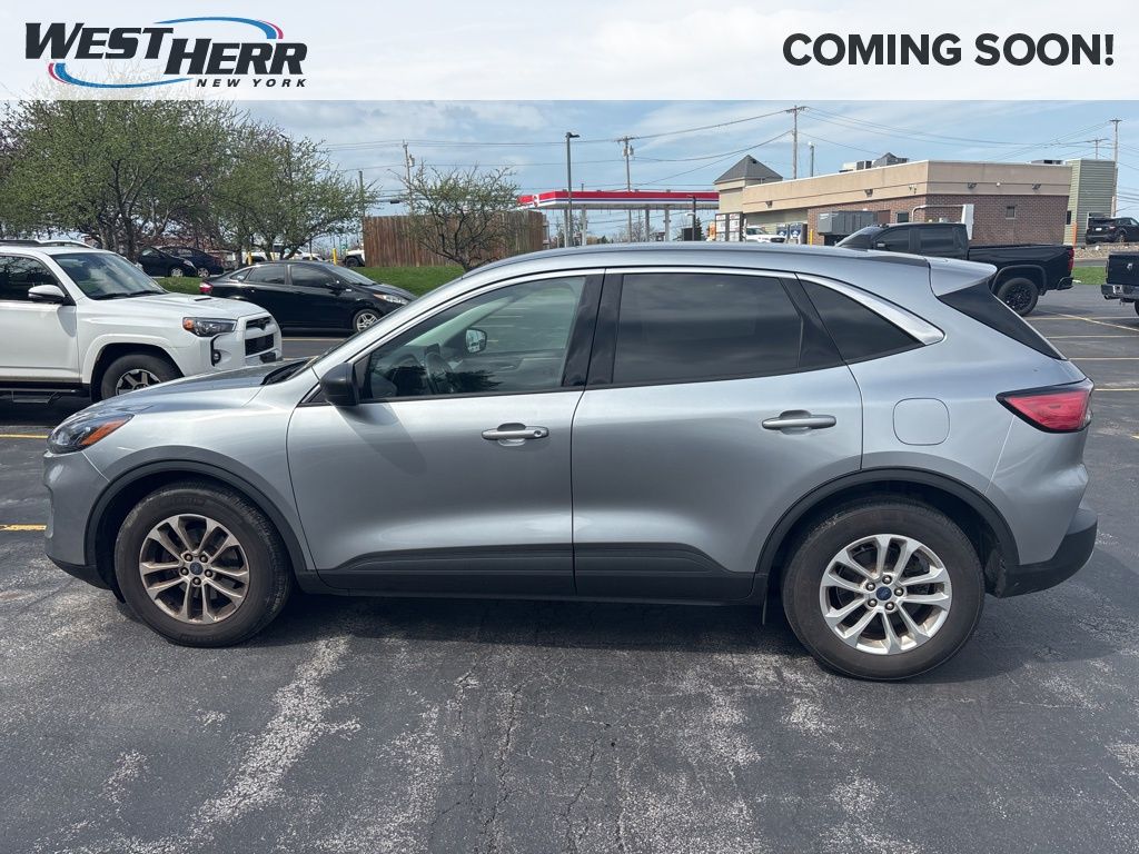 2022 Ford Escape SE